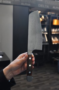 Manufakturen-Blog: Güdes neues Damaststahl-Messer mit 300 Lagen (Foto: Wigmar Bressel)