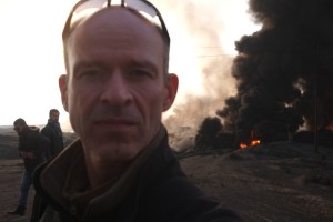 Manufakturen-Blog: Selfie von Martin Specht in Mossul (Irak) während der Offensive im Dezember 2016 (Foto: Martin Specht)