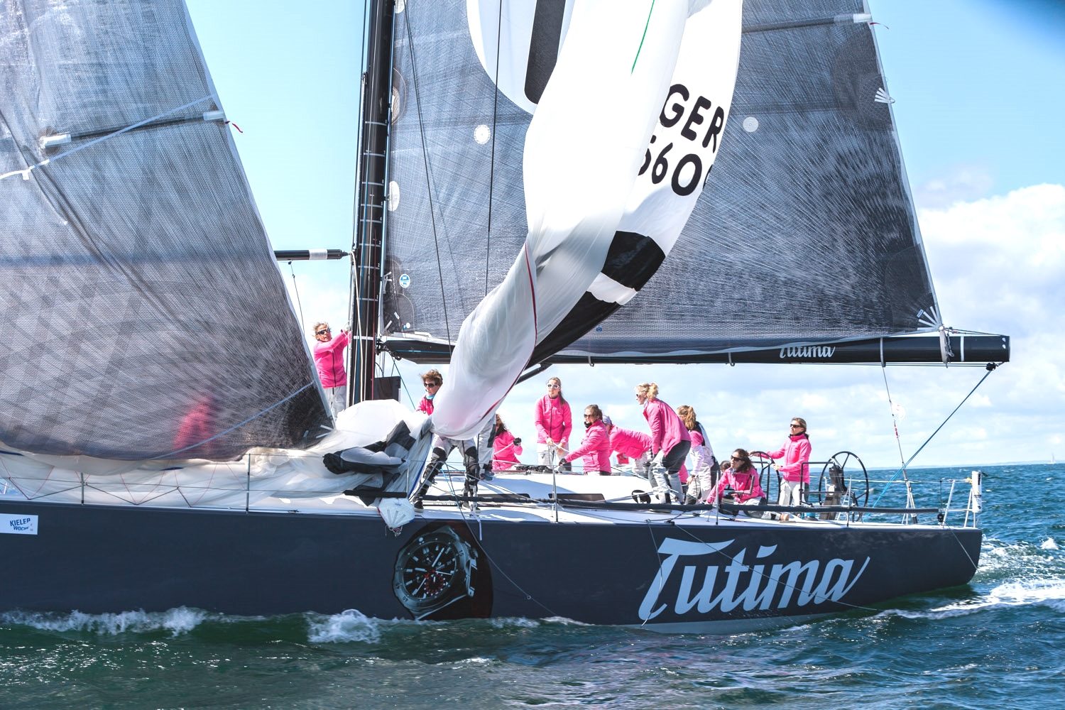 Manufakturen-Blog: Tutimas Regatta-Yacht ist derzeit Vize-Europameister - ein reines Frauenteam (Foto: Tutima)