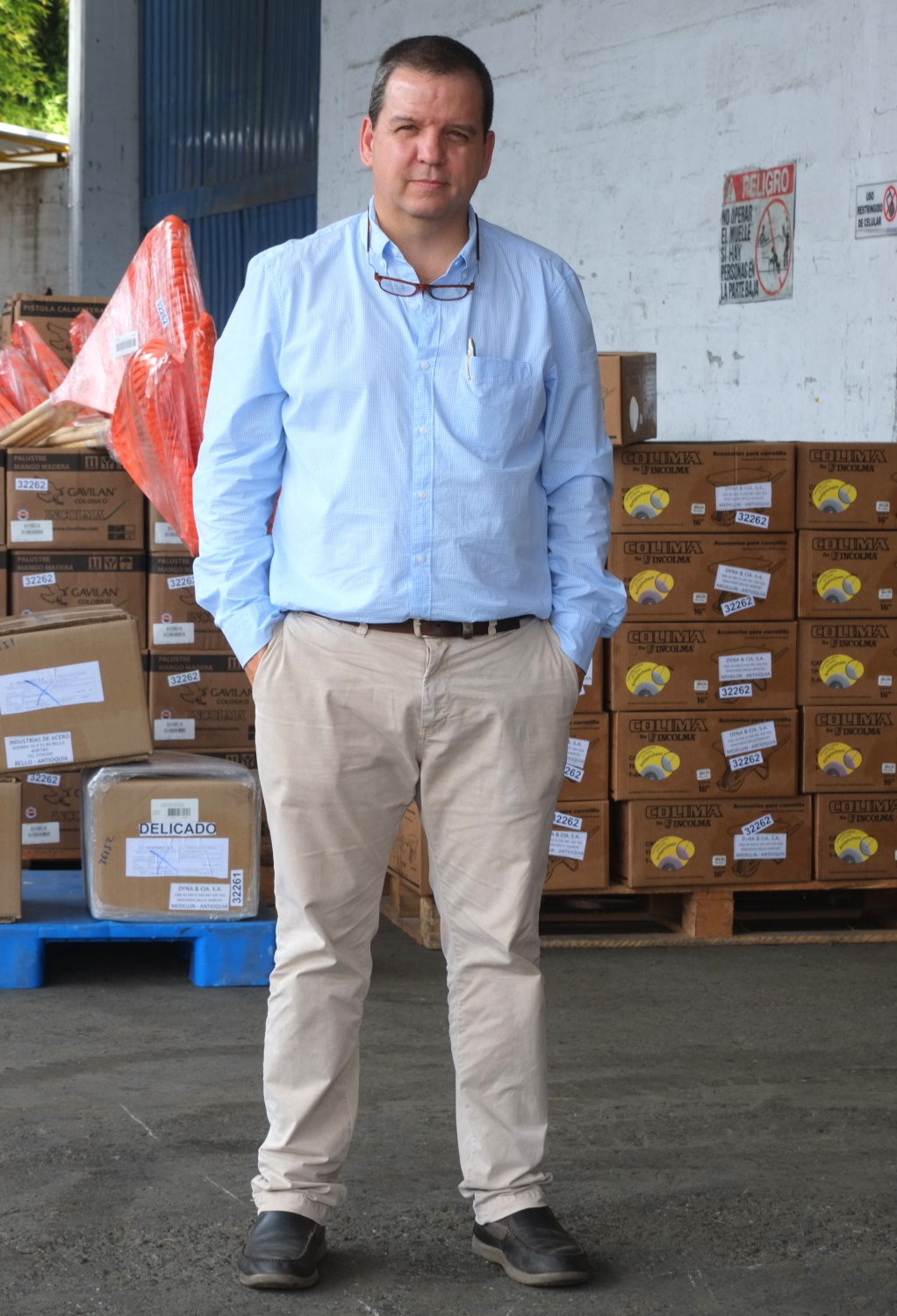 Manfuakturen-Blog: Javier Henao leitet den Export der Macheten-Manufaktur INCOLMA (Foto: Martin Specht)